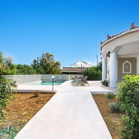 Villa Meredith By *